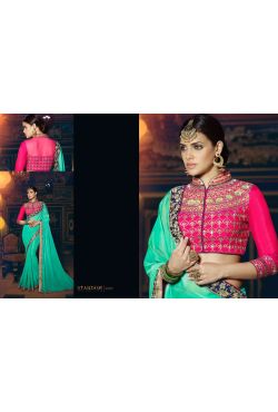 Sari indien violet et vert brodé de pierres et strass Sari indien violet et vert brodé de pierres et strass