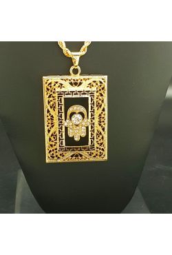 Collier avec pendentif en plaqué or main de fatma 