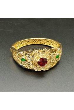 Bracelet jonc en plaqué or filigrane et pierres rouges et vertes bijou oriental