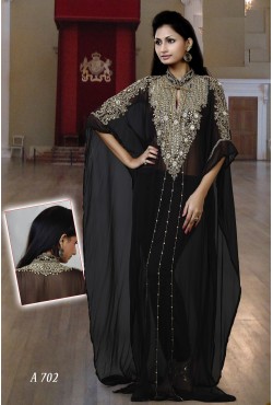 ﻿Robe orientale de Dubaï blanche brodée de perles et de pierres