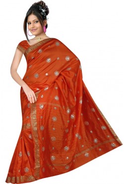 Sari indien traditionnel en soie satin brodé de doré pas cher Sari indien traditionnel en soie satin brodé de doré pas cher