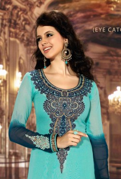 Salwar kameez tunique turquoise brodée de doré 