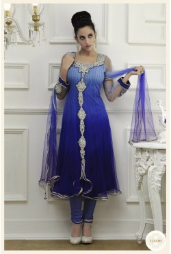 Salwar kameez - Tunique brodée avec une étole et un pantalon 