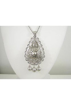 Collier et pendentif en argent plaqué avec chaîne torsadée