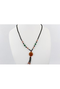 Collier africain noir 