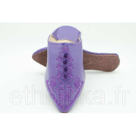 Babouches marocaines en cuir brodé violette 