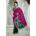 Saree indien violet et vert brodé de perles