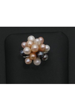 Bague en perles de culture 
