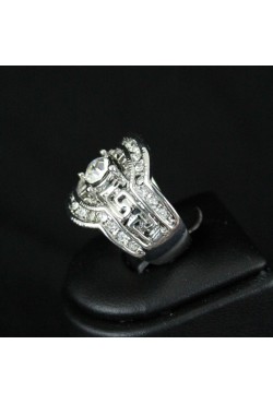 Bague bijou oriental plaqué argent sertie d'une grosse pierre Bague bijou oriental plaqué argent sertie d'une grosse pierre