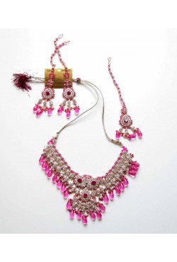 Parure indienne existe en rose ou blanc 