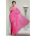 Sari indien rose et argent brodé avec des perles et des pierres